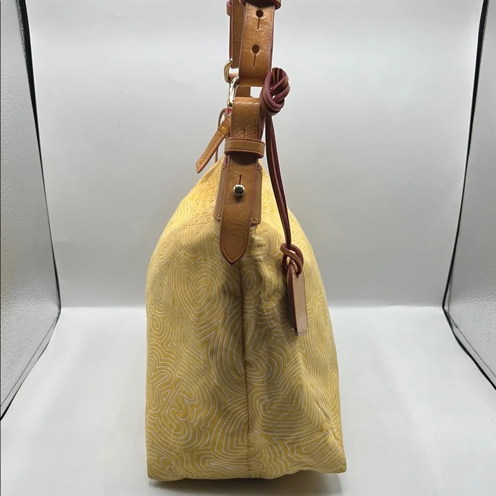 Dooney & Bourke Fabric Duck Hobo Butter Yellow White Shoulder Bag Pebbled Finish - Picture 6 of 13